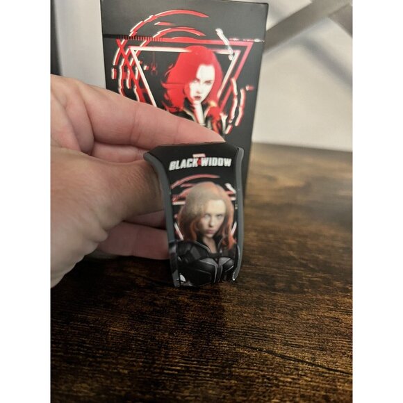 Disney Marvel Black Widow Avengers MagicBand LE 1500 Unlinked - Picture 5 of 7